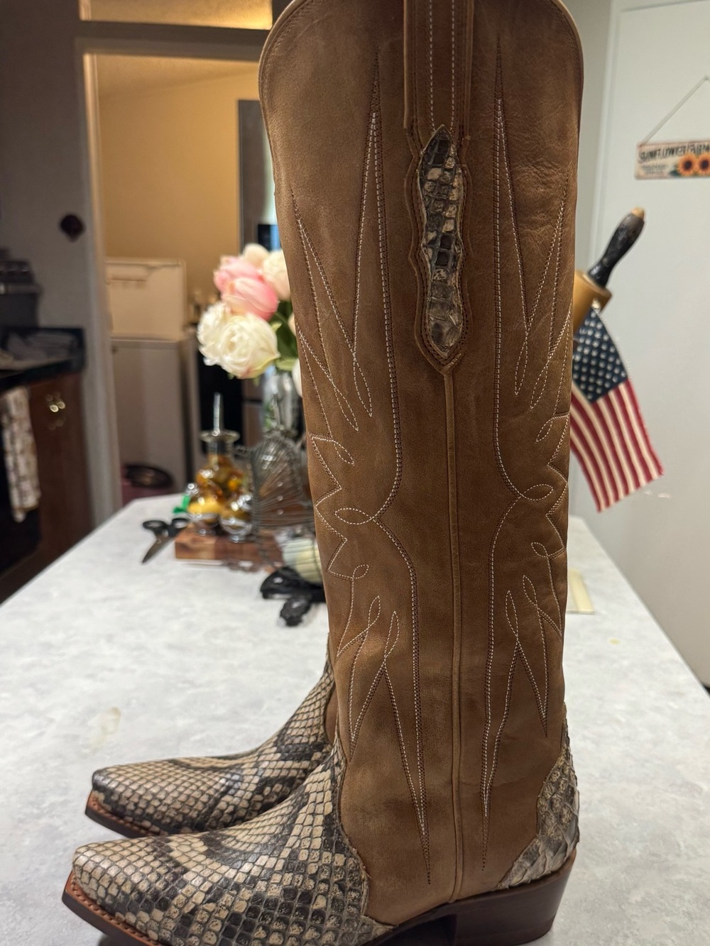 Limited edition Loretta Python - Picture 3 of 6